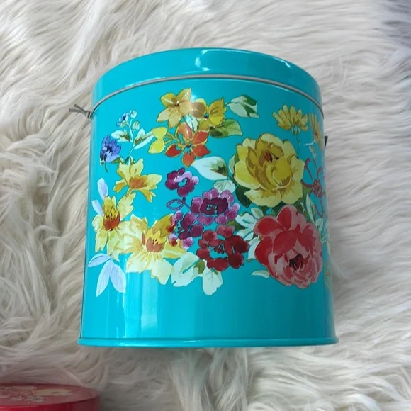 The Pioneer Woman Metal Canister Set
